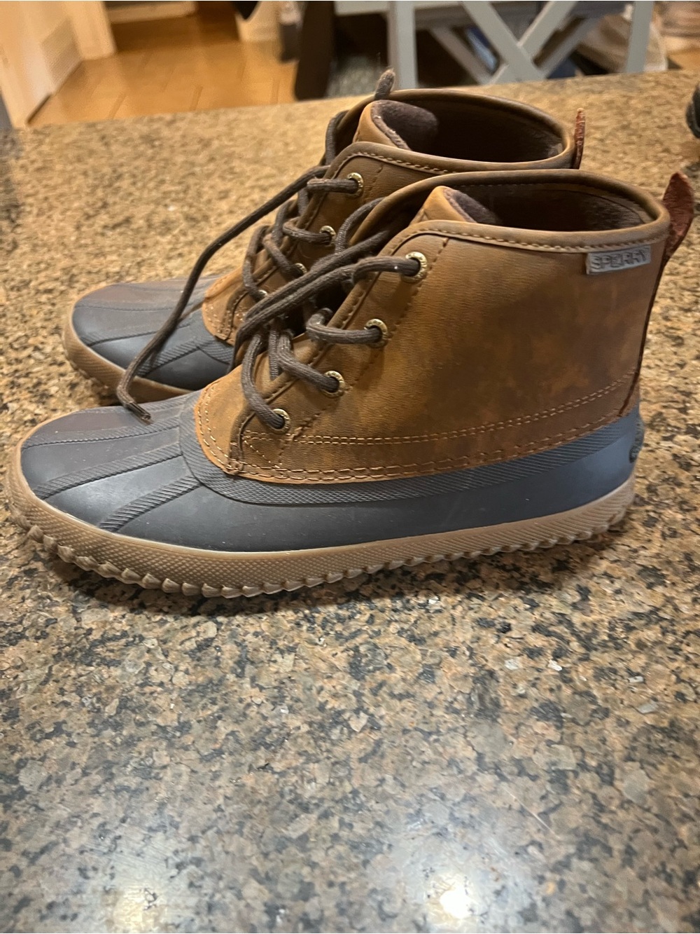 Men’s sperry duck boots size 8